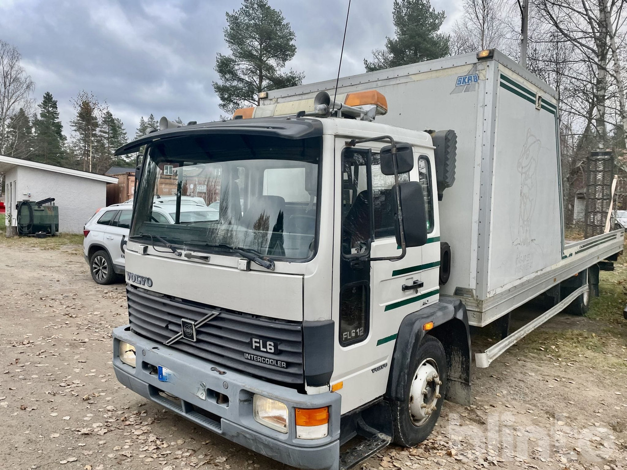 VOLVO FL612 4X2 med ramper - Dropside/ Flatbed truck: picture 2 VOLVO FL612 4X2 med ramper - Dropside/ Flatbed truck: picture 2