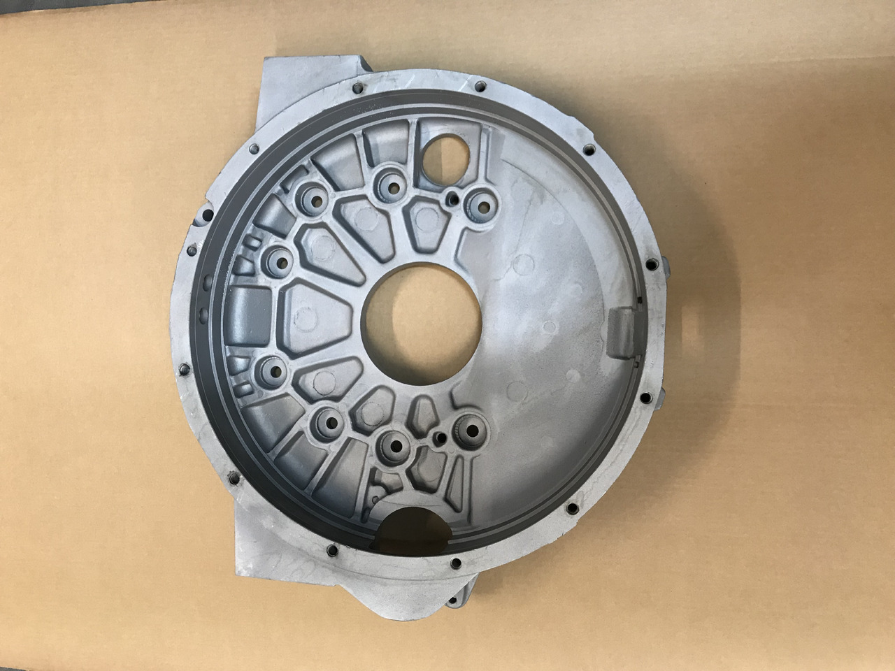 SCATOLA VOLANO MAN - D0824 / D0826 / D0834 / D0836 - SAE1 / SAE2 / SAE3 - Flywheel for Truck: picture 3 SCATOLA VOLANO MAN - D0824 / D0826 / D0834 / D0836 - SAE1 / SAE2 / SAE3 - Flywheel for Truck: picture 3
