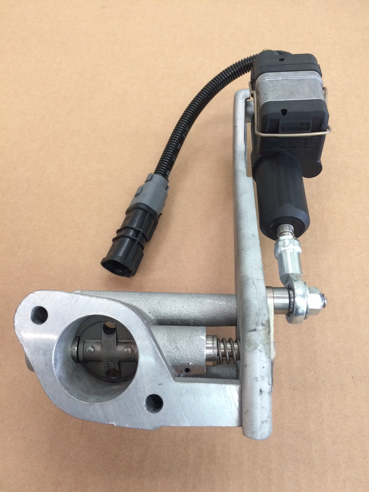 SARACINESCA EGR RIF. MAN 51081506026 - Spare parts for Truck: picture 3 SARACINESCA EGR RIF. MAN 51081506026 - Spare parts for Truck: picture 3