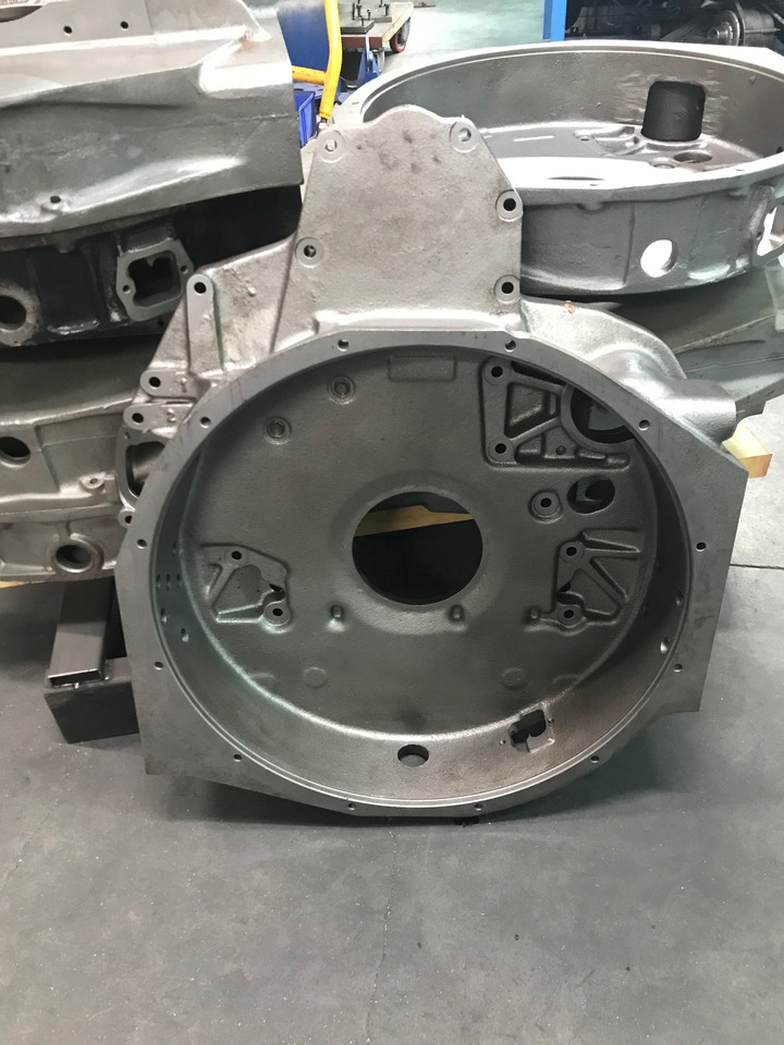 SCATOLA DISTRIBUZIONE MAN 51014016192 - Spare parts for Truck: picture 2 SCATOLA DISTRIBUZIONE MAN 51014016192 - Spare parts for Truck: picture 2