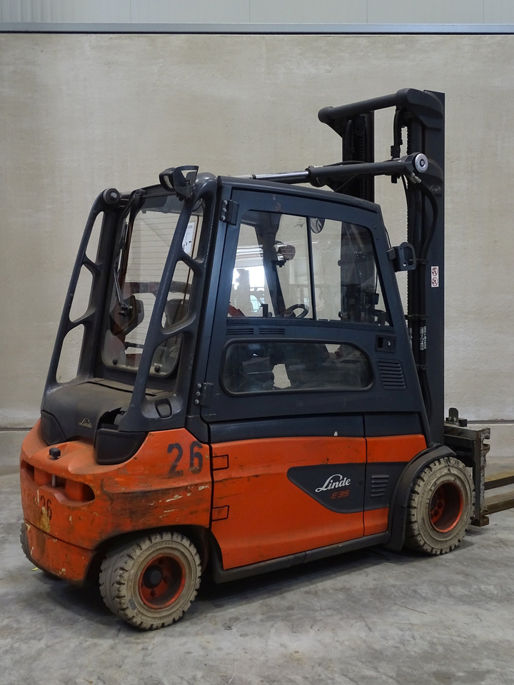 Linde E35L - Electric forklift: picture 2 Linde E35L - Electric forklift: picture 2