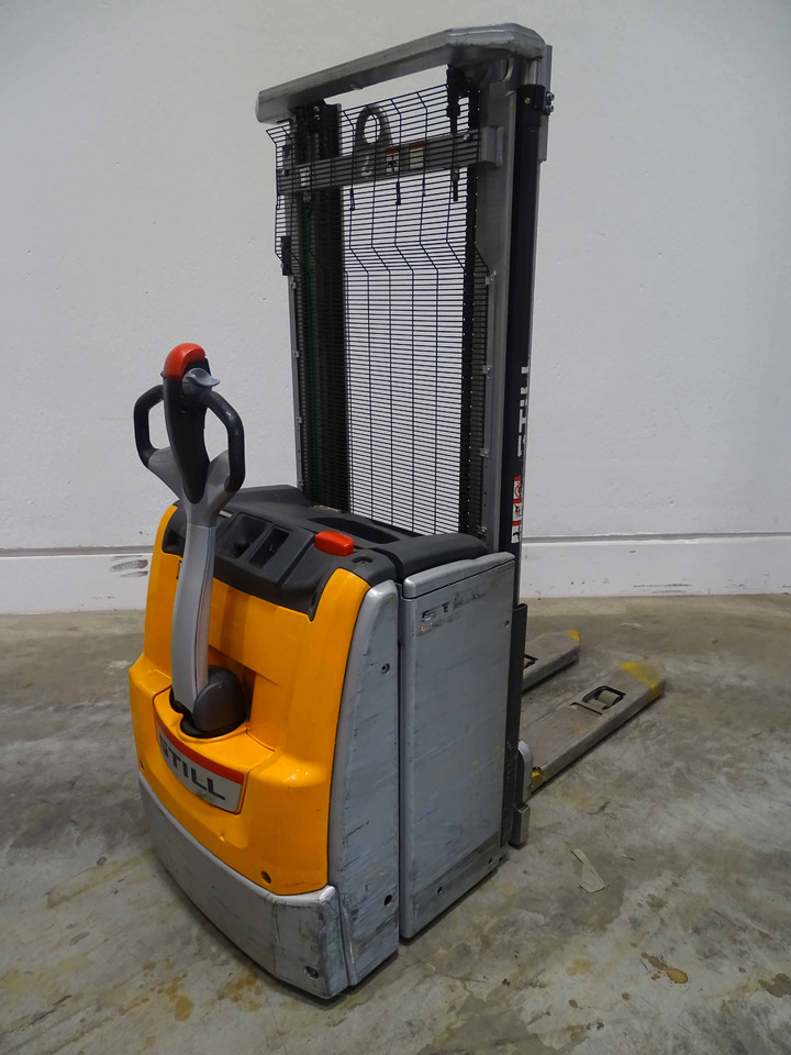 Still EXV16 - Stacker: picture 2 Still EXV16 - Stacker: picture 2