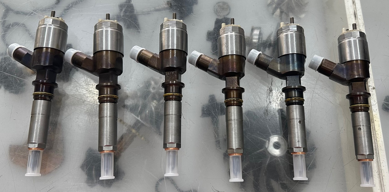 CATERPILLAR Injector 2645A753 - Injector for Construction machinery: picture 3 CATERPILLAR Injector 2645A753 - Injector for Construction machinery: picture 3
