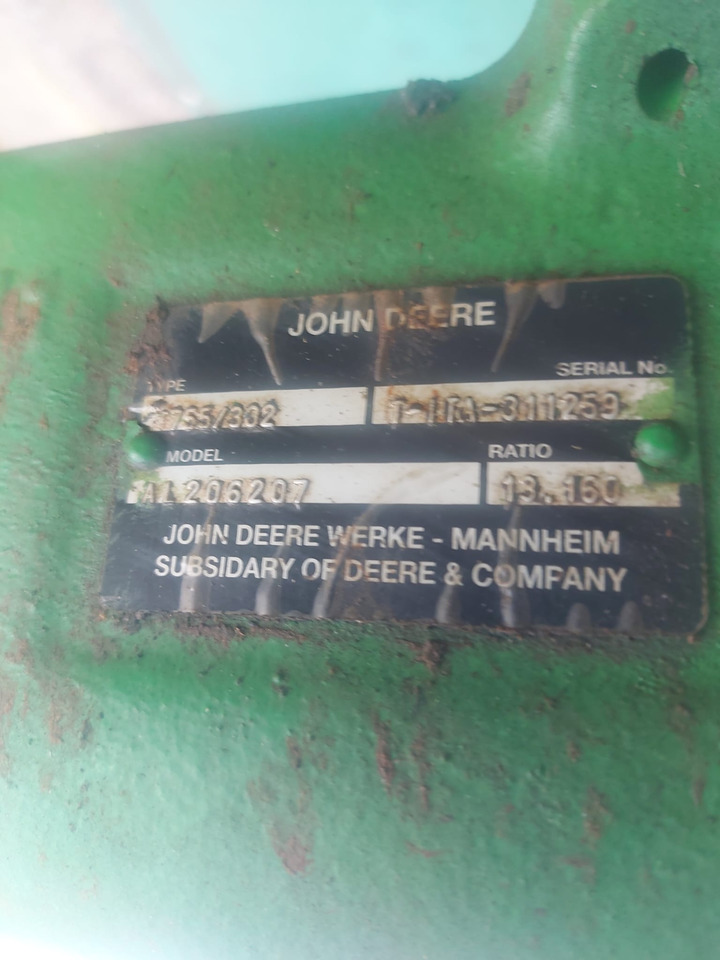 JOHN DEERE Front Axle AL206207: MFWD - Front axle for Farm tractor: picture 1 JOHN DEERE Front Axle AL206207: MFWD - Front axle for Farm tractor: picture 1