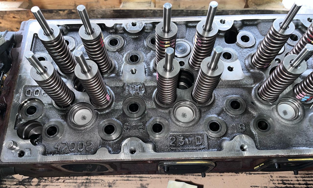 Mercedes Actros MP4 Euro 6 Cylinderhead OM470 - Engine and parts for Truck: picture 5 Mercedes Actros MP4 Euro 6 Cylinderhead OM470 - Engine and parts for Truck: picture 5