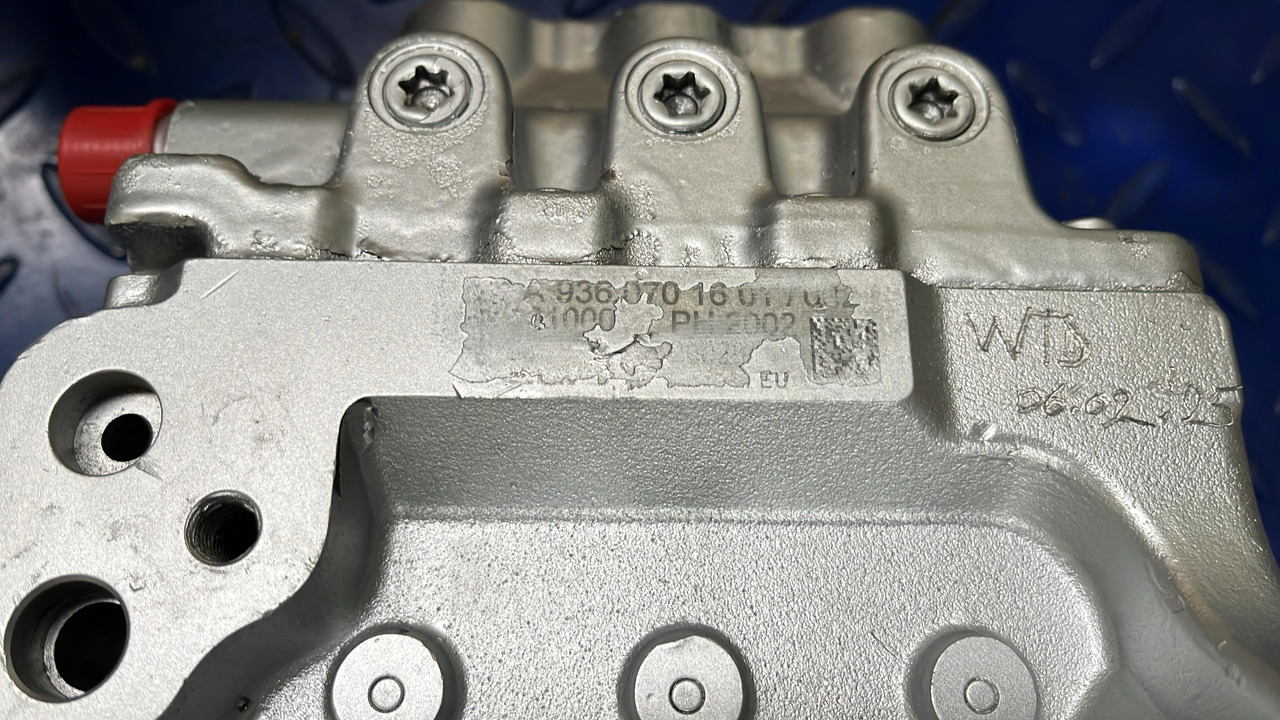 Mercedes Atego Arocs Euro 6 High Pressure Pump OM936 - Fuel pump for Truck: picture 5 Mercedes Atego Arocs Euro 6 High Pressure Pump OM936 - Fuel pump for Truck: picture 5