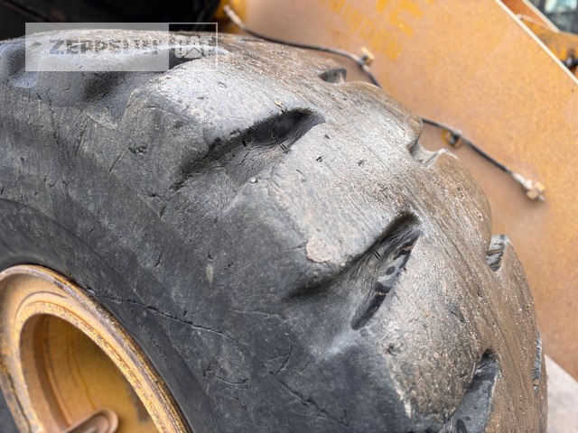 Wheel loader Cat 950M: picture 8