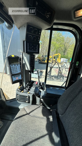 Wheel loader Cat 972MXE: picture 12