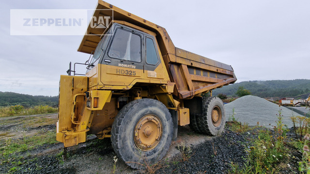 Komatsu HD325-6 - Rigid dumper/ Rock truck: picture 1 Komatsu HD325-6 - Rigid dumper/ Rock truck: picture 1