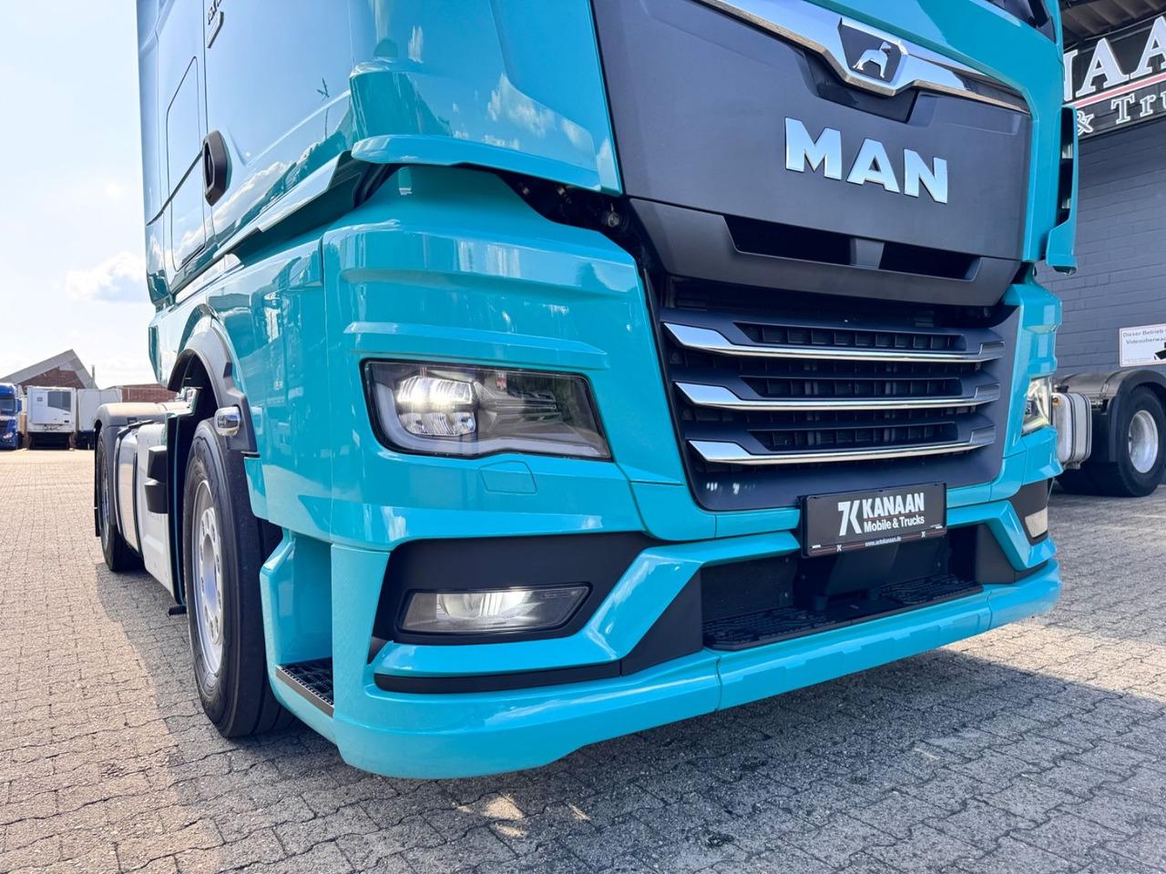 MAN 18.510 TGX 4x2 BL GX 2x Tanks TOP Ausstattung - Tractor unit: picture 4 MAN 18.510 TGX 4x2 BL GX 2x Tanks TOP Ausstattung - Tractor unit: picture 4