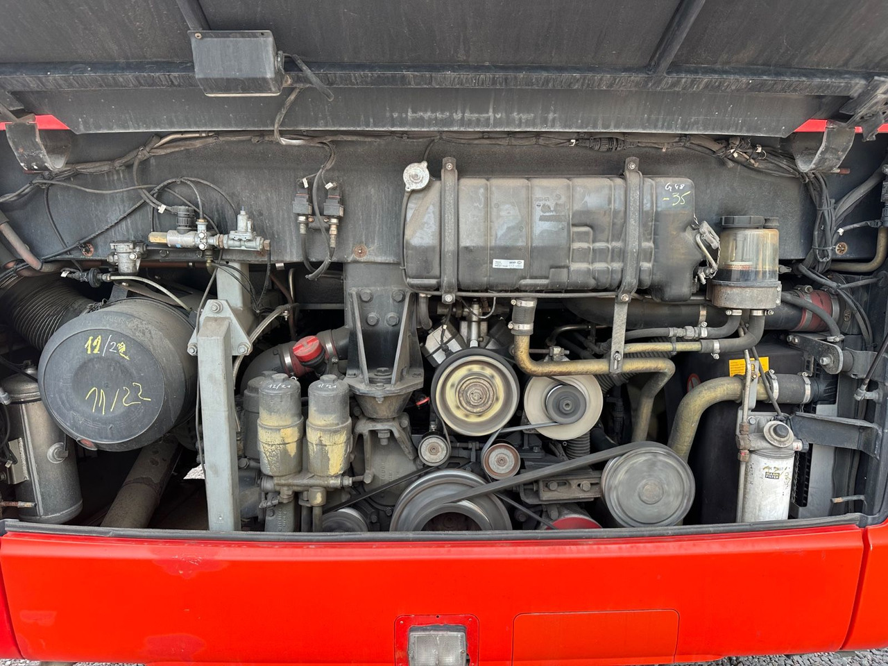 Mercedes-Benz O550 Integro (56 Sitze*Klima*Schalt) - Suburban bus: picture 4 Mercedes-Benz O550 Integro (56 Sitze*Klima*Schalt) - Suburban bus: picture 4